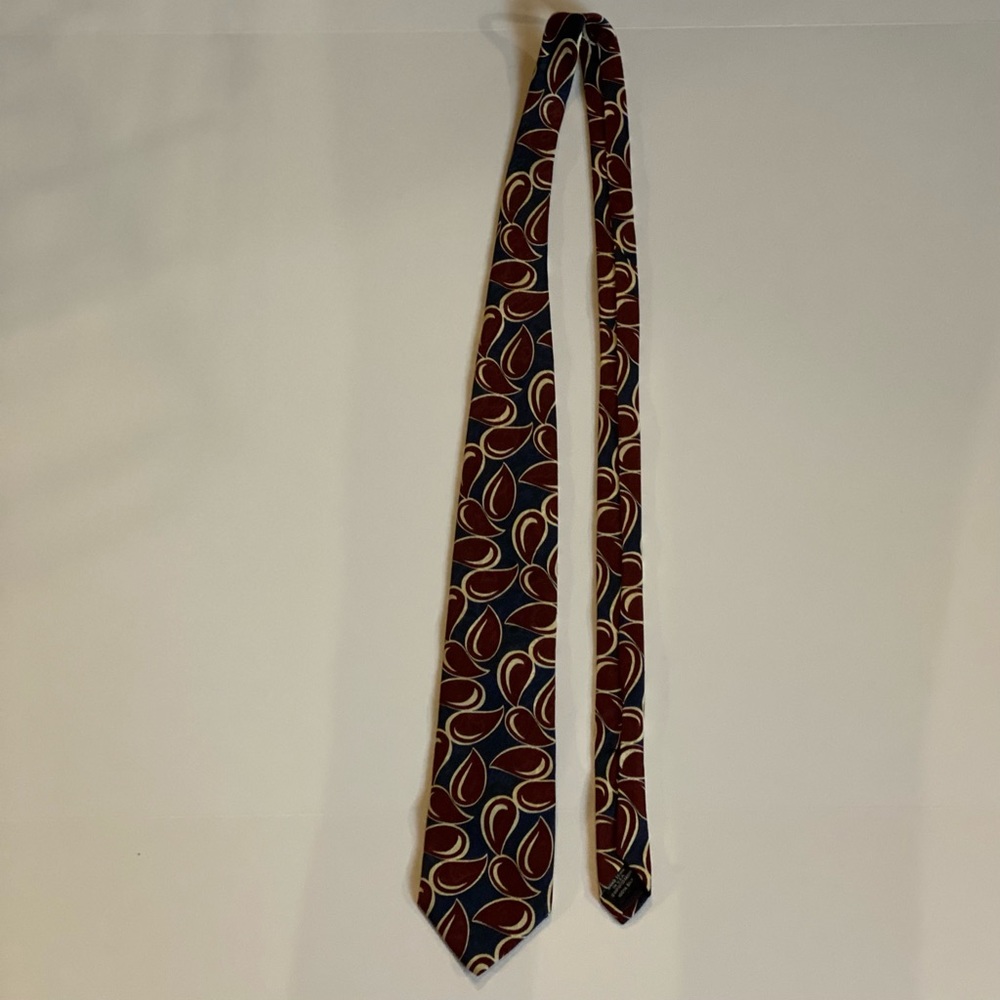 Lands End Tie